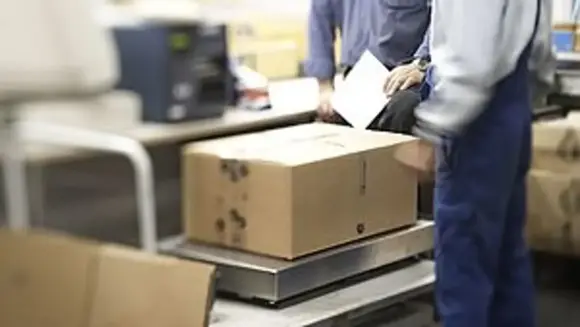 Versandkosten + Lieferung