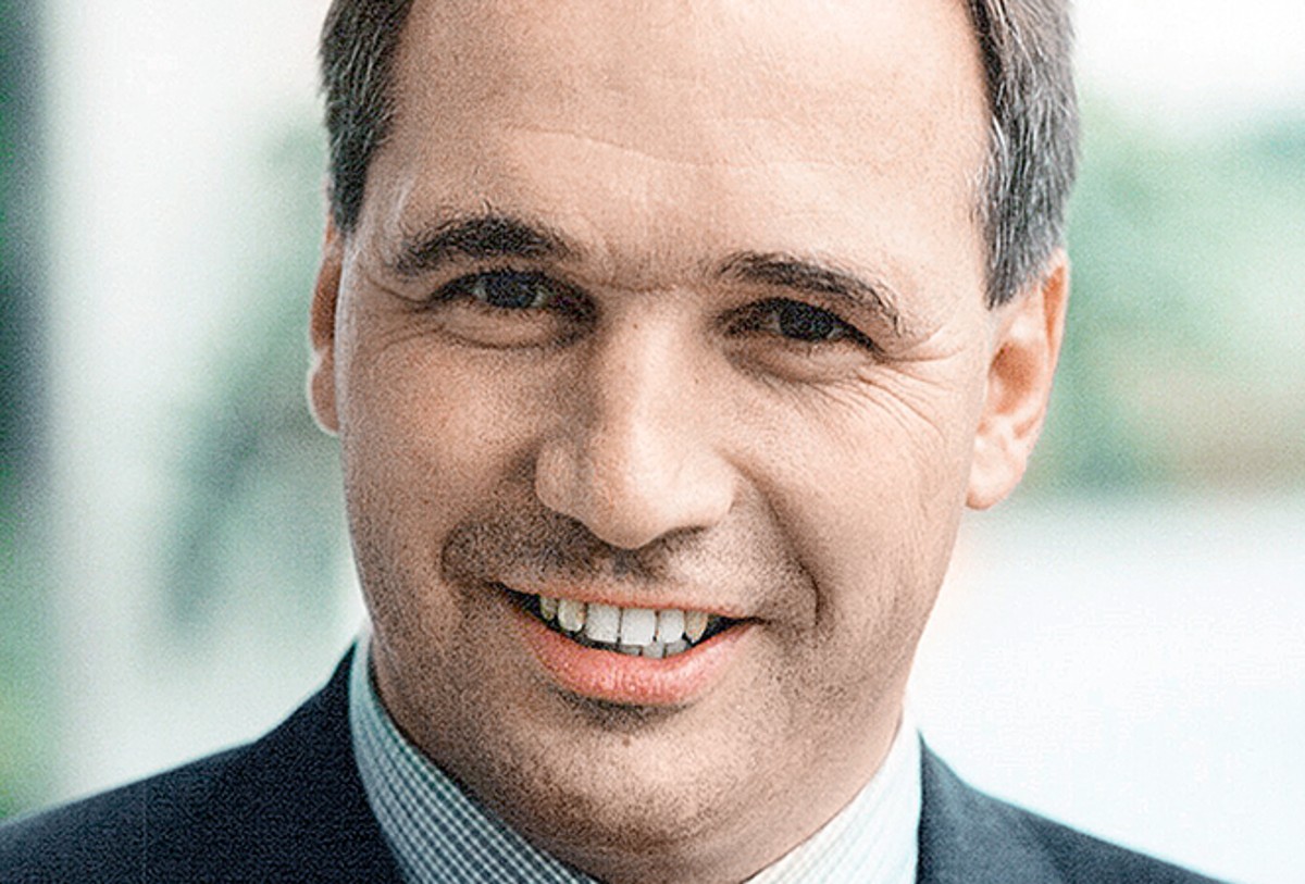 Herr Reinhard Metzler
